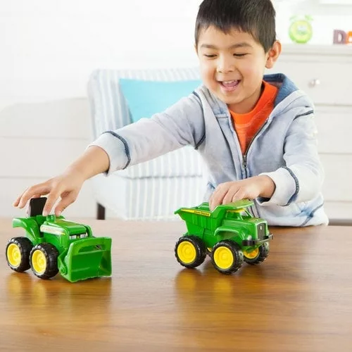 Sandpit toy tractor & dumper truck set in green and yellow