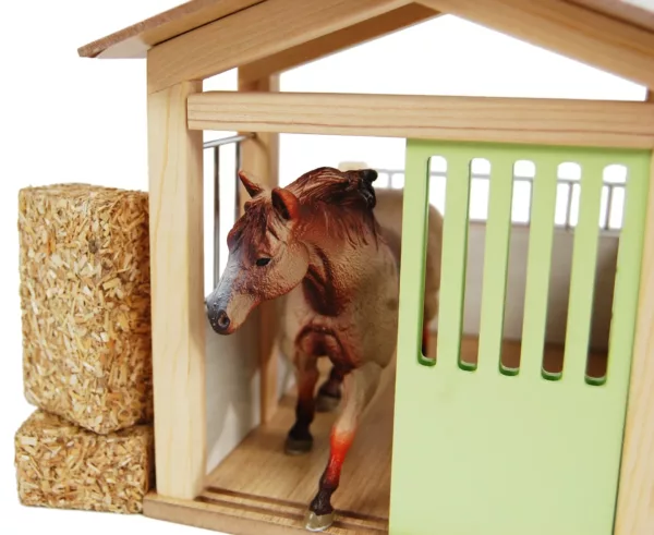 Horse stable toy