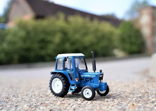 Britains Ford tractor toy