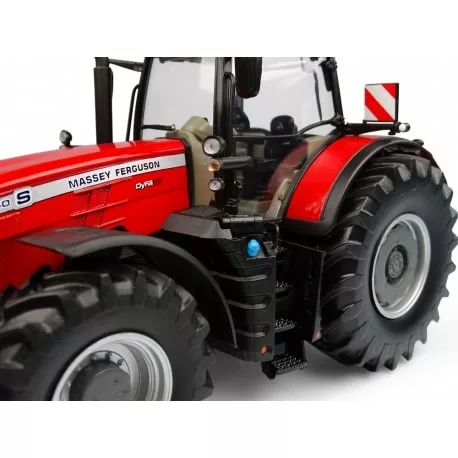 Diecast tractor model by Universal Hobbies