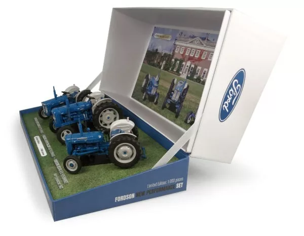 Fordson vintage tractor die cast model set limited edition