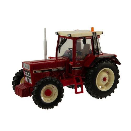 Britains international 1056xl tractor model