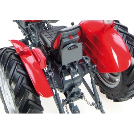 Universal hobbies tractor model Massey ferguson