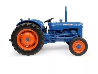 Universal Hobbies Fordson Dexta 1960 model tractor
