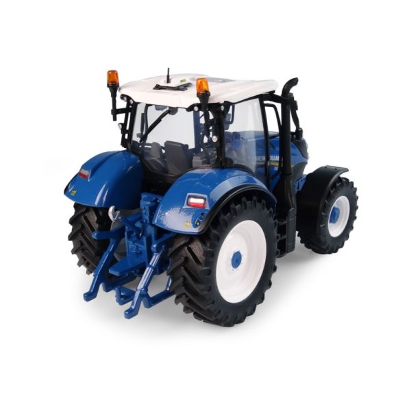 Universal hobbies New Hollland tractor model