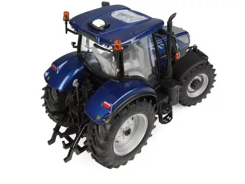 Universal hobbies new holland diecast scale model