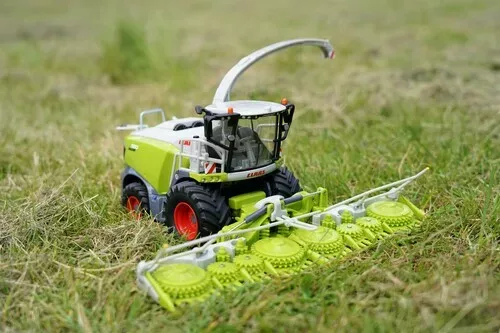 Silaging toys