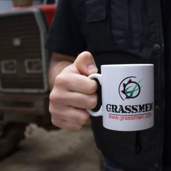Grassmen no farmer mug